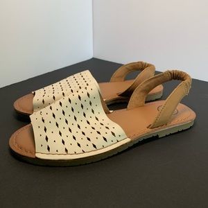 SO Authentic American Heritage Sandals / White Slip on Size 9
